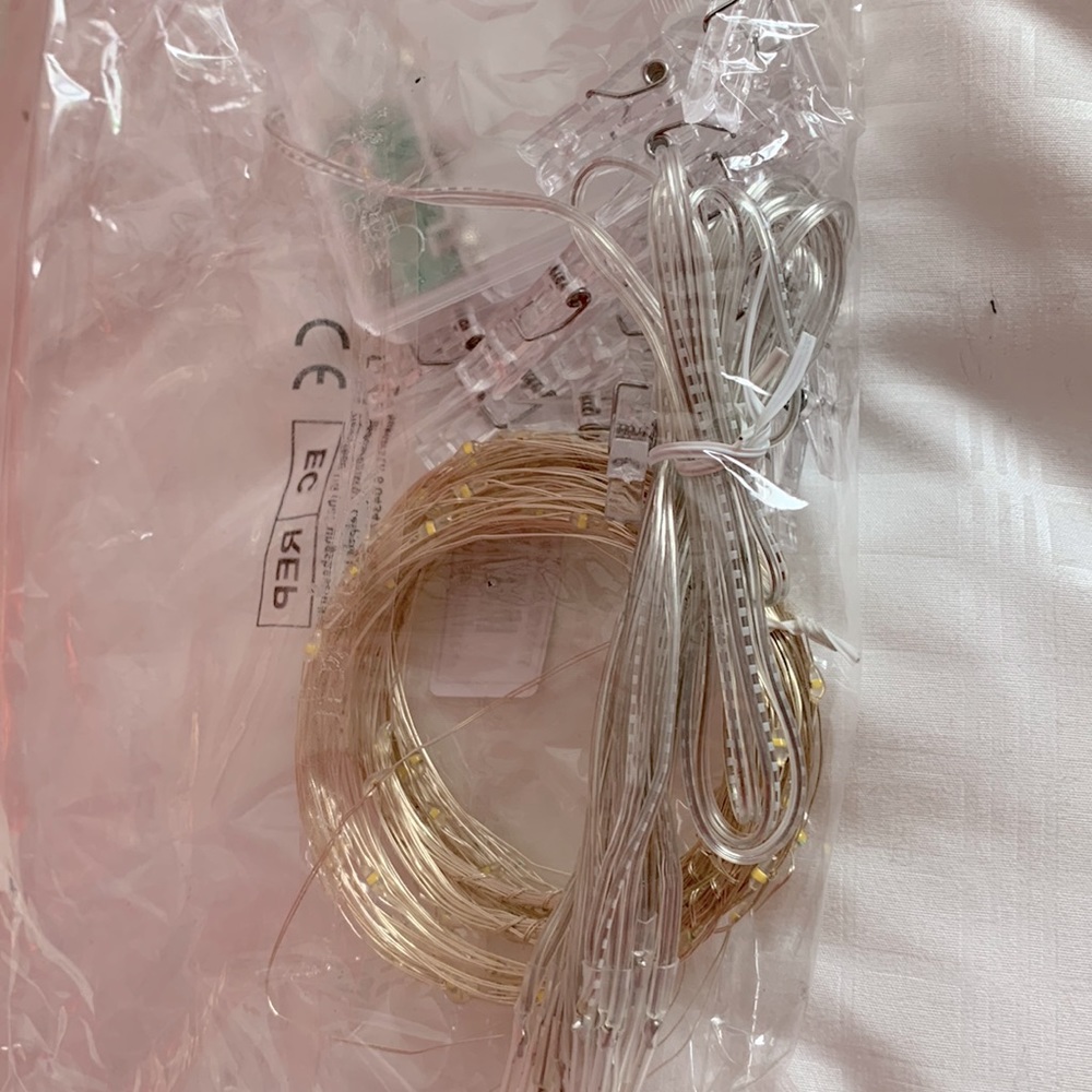 very cute and come with tiny clips